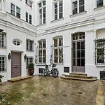Studio Place Des Vosges - Cityapartmentstay